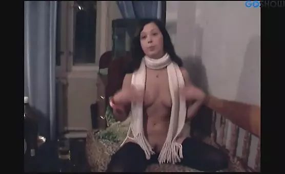 Brunette Temptress Entices with Leg Spreading and Cunt Exposure